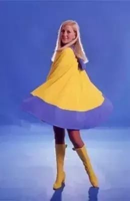 空姐制服的百年演变史，让你明白制服诱惑的真正原因