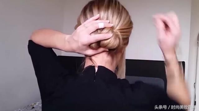 发型设计自己就可以完成的唯美盘发，3分钟搞定