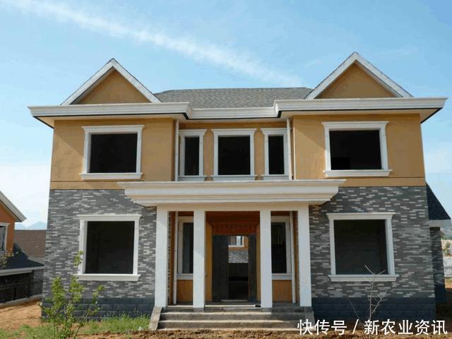 农民将房子建起来，不装修也不住人，专家：这有什么意义？