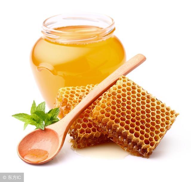 害怕鼻炎反反复复,蜂蜜水换种喝法,鼻子一天比