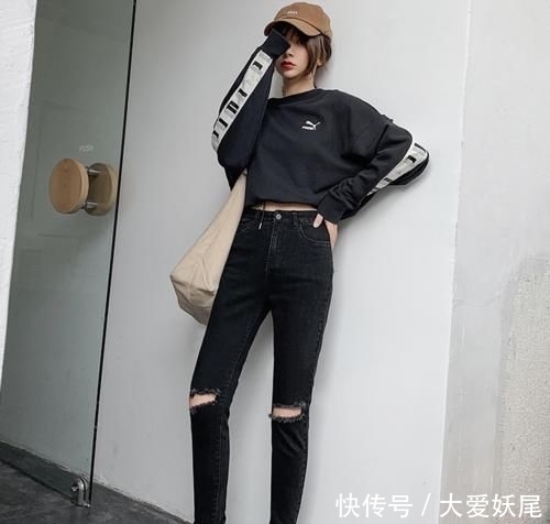  「乖巧」最近火了一种裤子，叫“前面叛逆，后面乖巧”，时尚百搭超好穿
