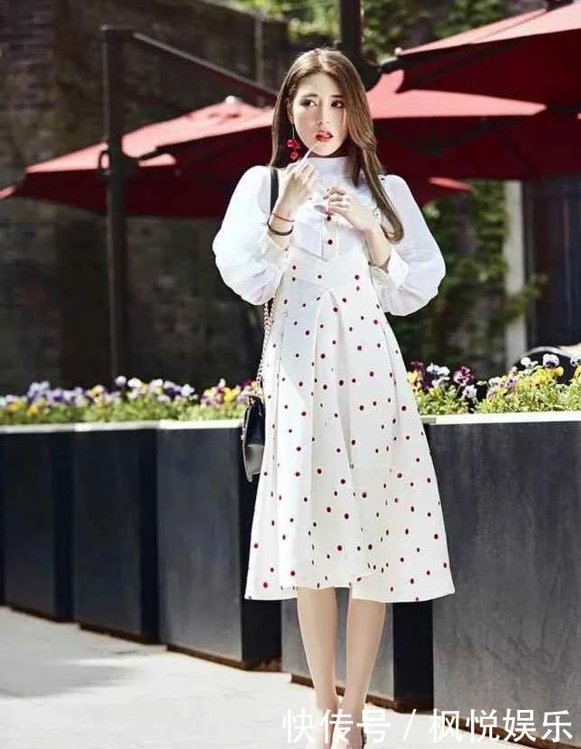 【主角】还在穿碎花裙?你out了,今年波点裙才是主角,让你美翻一个春夏