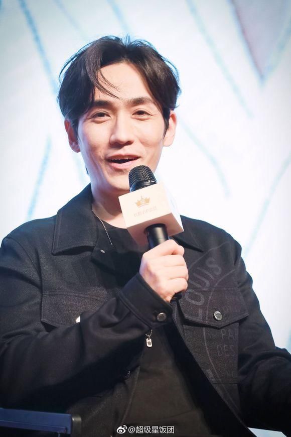 网友爆出未精修朱一龙照片简直辣眼睛 粉丝回怼你算什么天仙