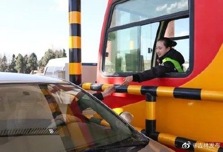  「时间」定了！17日起全国收费公路免收车辆通行费，截止时间待