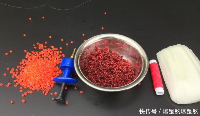 最简单:冬钓“扎虫”很简单却许多钓鱼人说太难,详解红虫“结扎”法