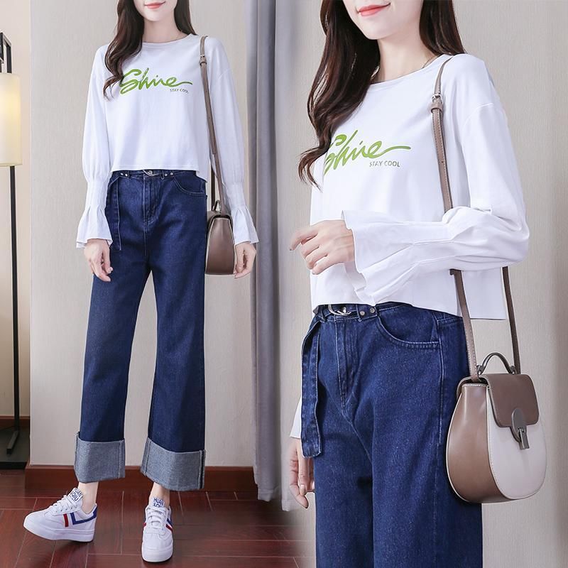 穿腻了连衣裙,偶尔换换风格,就试试这款牛仔两件套,洋气超显瘦