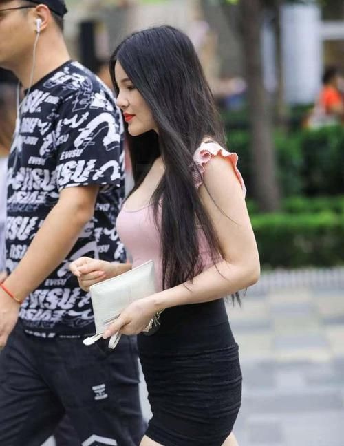  美女|美女街拍: 来自年轻小姐姐的侧颜杀!