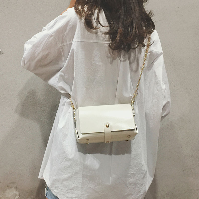 传统老气包包不要背了，秋季刚上新的女包，一年四季都能背