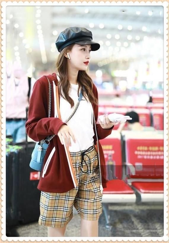 没有孙怡的气质真别穿格子短裤,像张碧晨这样穿成壮汉就尴尬了!