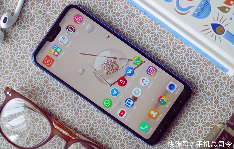 夏天手出汗,苹果指纹解锁失灵?荣耀10:我有人