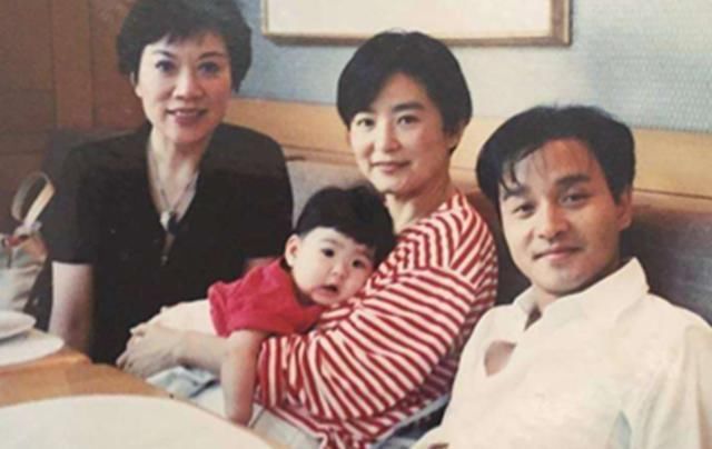 『全网』全网悼念17年，众多明星发博，张国荣究竟有何魅力？