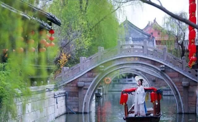 醉美不过台儿庄,小城沐浴在春光,盎然春意让阳光一天天的明媚起来【2020热门旅游景点】