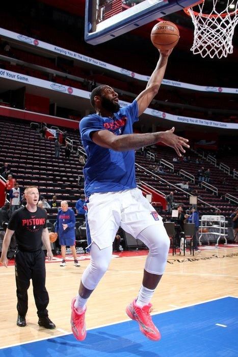 安德烈德拉蒙德亲穿亮深红色Air Jordan 11 Low IE迎战骑士