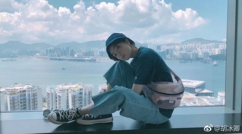 新剧霸屏，胡冰卿竟带着这些重返二十岁?