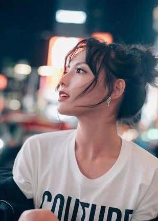 扎头发和披头发对外表分别有什么影响?网友:关键看脸型!