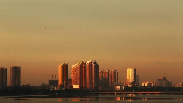 四川这座城市很有可能和它合并，成为西部地区最大城市，赶超重庆