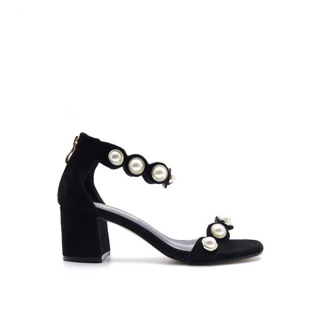 女人最爱的高跟鞋，有100种方式让你美!