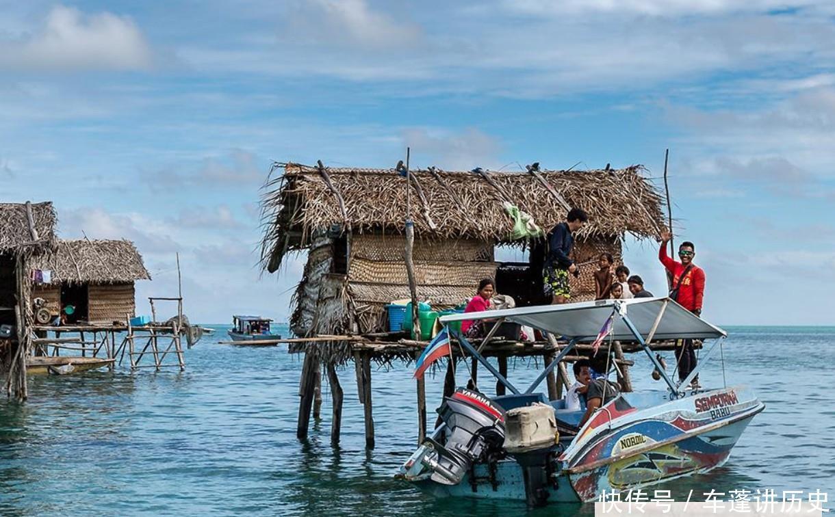 特殊的海上民族，世代生活在海中，上岸会晕岸，可在海底行走自如