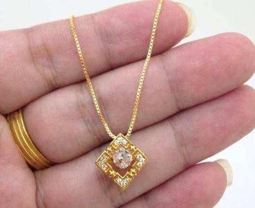 项链买黄金的好，还是白金的好？还有人不知道，这么多年白戴了！