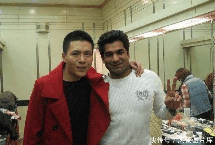 中国旅客到巴基斯坦吃饭时,老板强行给加菜,结账时愣了!