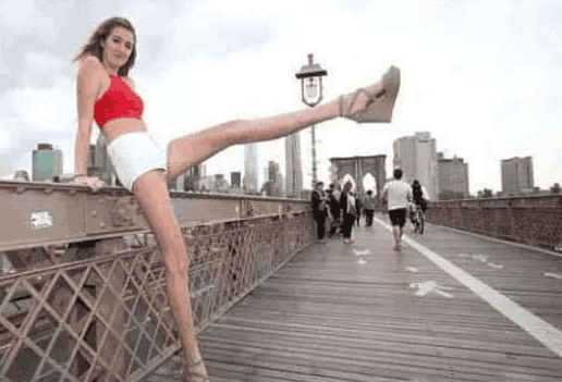 美国20岁女生腿长1米3, 自称无人敢追, 最苦恼穿裙子被偷看!