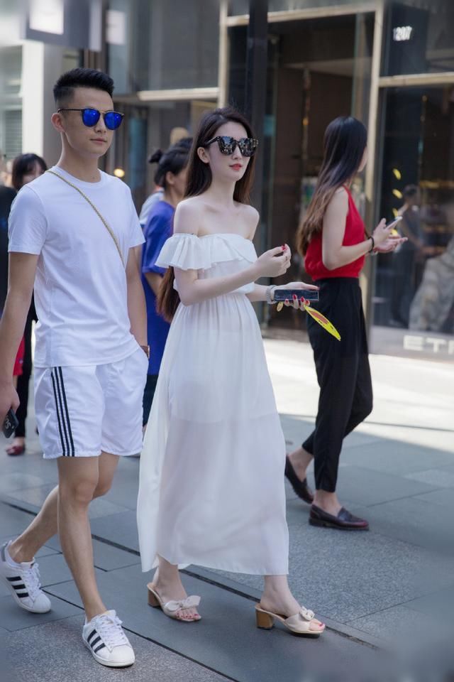 街拍，淑女风的气质，让时尚能够绽放你的美