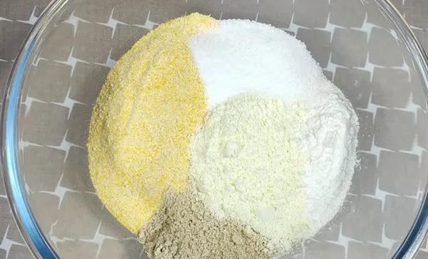  「香甜」窝窝头怎么做才好吃？原来和面有讲究，暄软香甜，出锅比馒头好吃