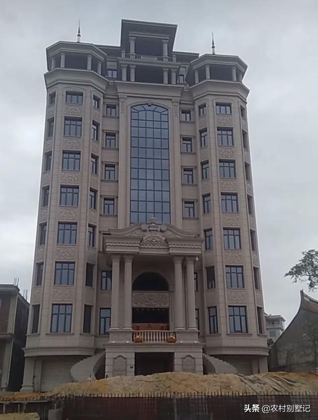 10栋福建农村别墅，堪比皇宫，把广东人都看呆了