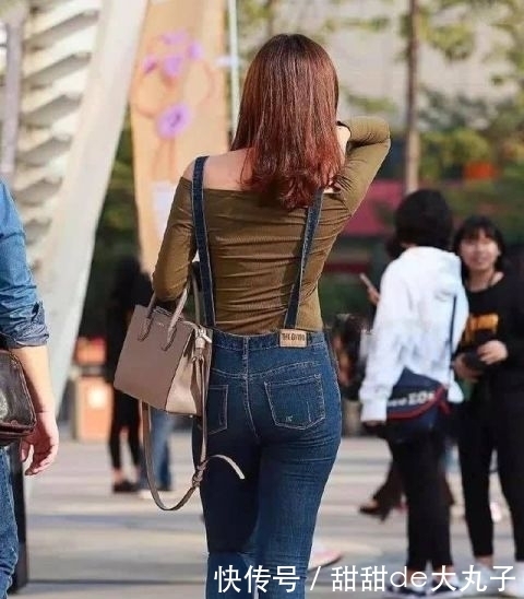 性感|美女街拍:时尚靓丽的小姐姐,紧身穿搭,身材有型又性感!