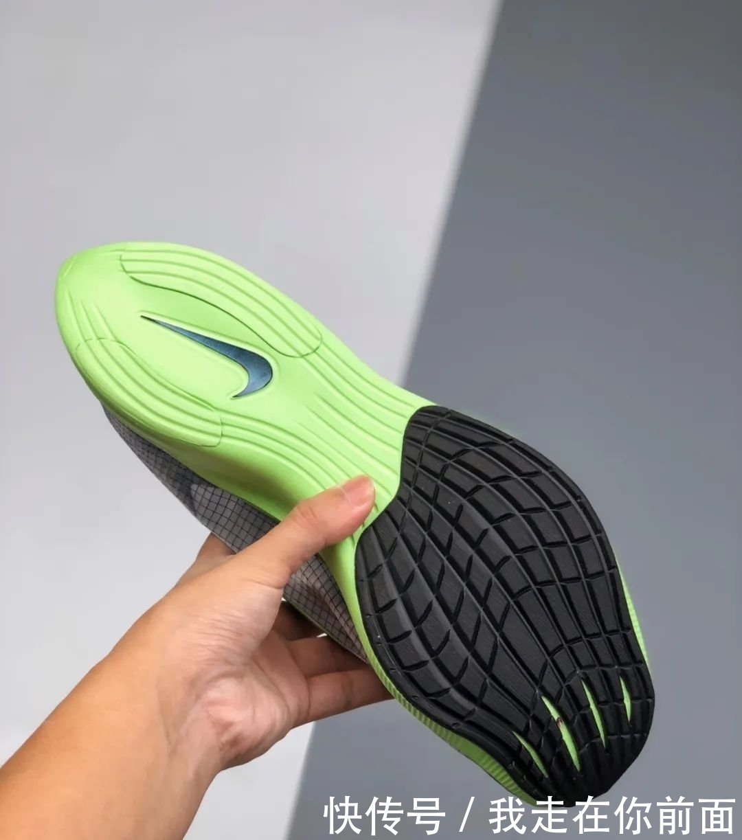  #跑鞋#内置全掌碳板，性能满分！Nike ZoomX NEXT 专业训练跑鞋开箱测评！