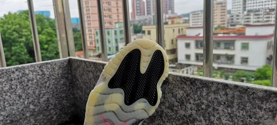  『AJ11』AJ11白蛇low开箱测评：出色的质感！