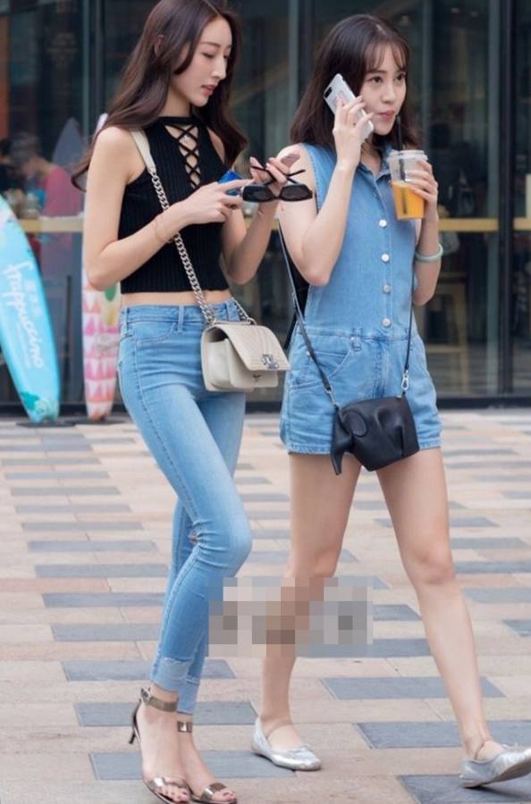 时尚大气的牛仔裤美女,穿出优美的线条,魅力迷人!