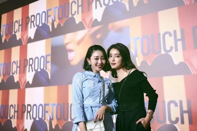 大胸vs小胸，不同身材这么穿！太洋气！