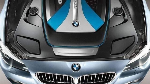  「车标」BMW告别经典“蓝天白云螺旋桨”，新车标让人Hold不住！