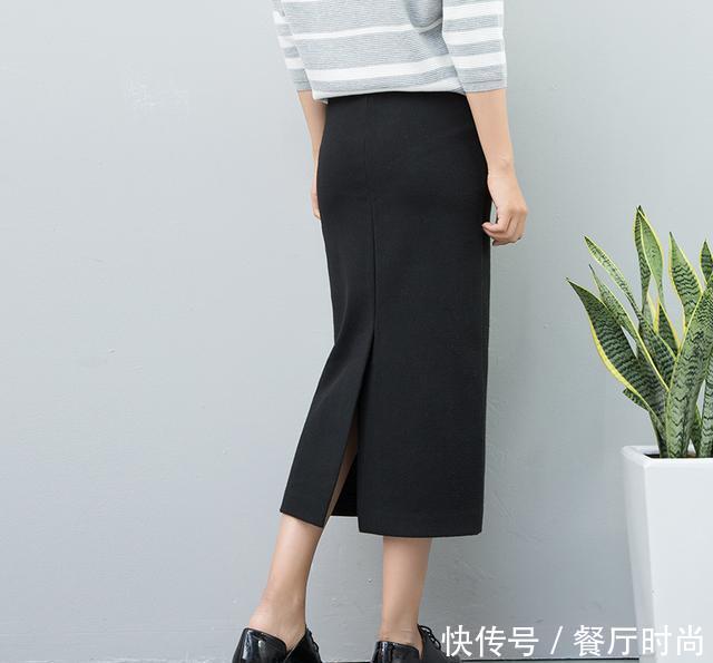 90后的职业女性, 穿短款包臀裙的时候别再搭配黑裤袜了, 不好看