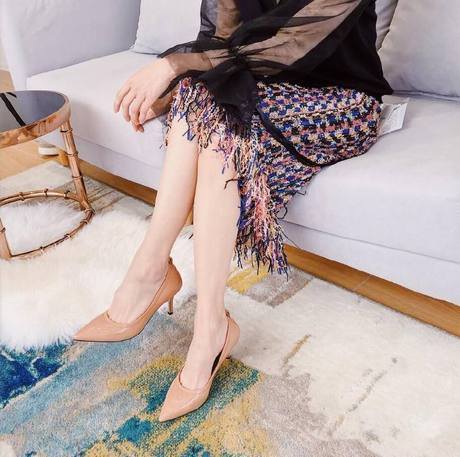 轻奢的性感细高跟,让你出街更魅惑撩人