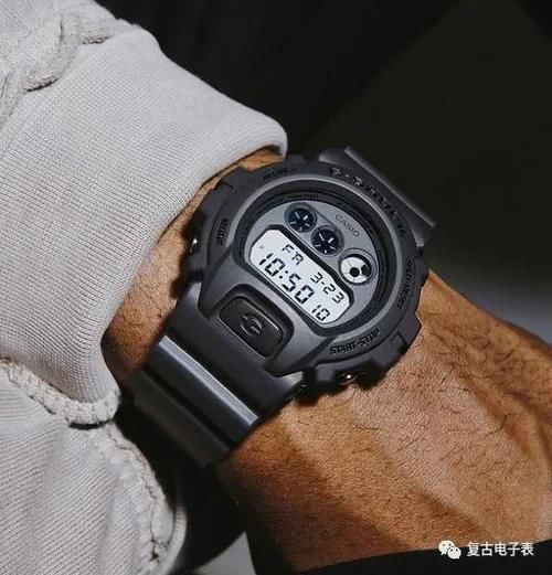  内面表带：CASIO复古风DW6900LU——G-SHOCK35周年纪念版