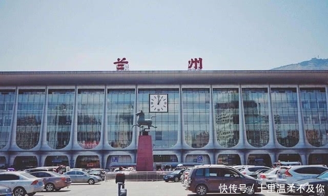 中国“错别字”最离谱的火车站，小孩都能看出来，60多年却不改！