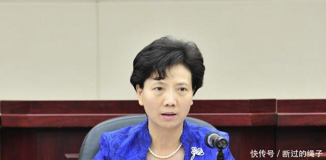 在地方任职的12名女正部