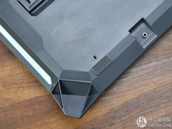 键盘脏了怎么办?拿去冲冲水!RAPOO 雷柏 V750防水背光机械键盘体验