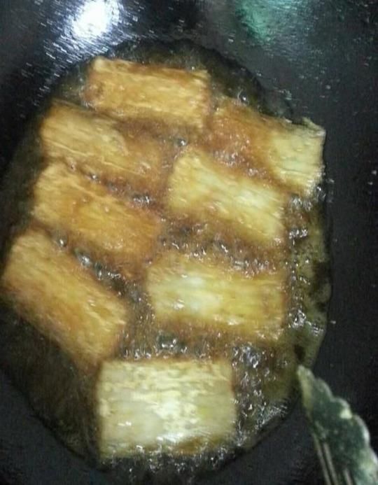  p步骤|煎鱼时，万万不可直接下油锅，学会这3步，不破皮不粘锅，没腥味
