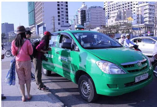 去越南旅游,你以为躲过了各种坑,直到你打了车才知道坑在后面!