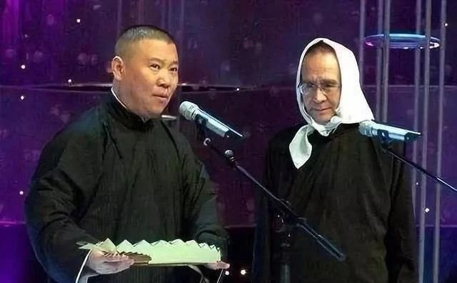  「相声界」德云社创始人之一，死后被供奉在德云社后台，曾患癌为郭德纲出头