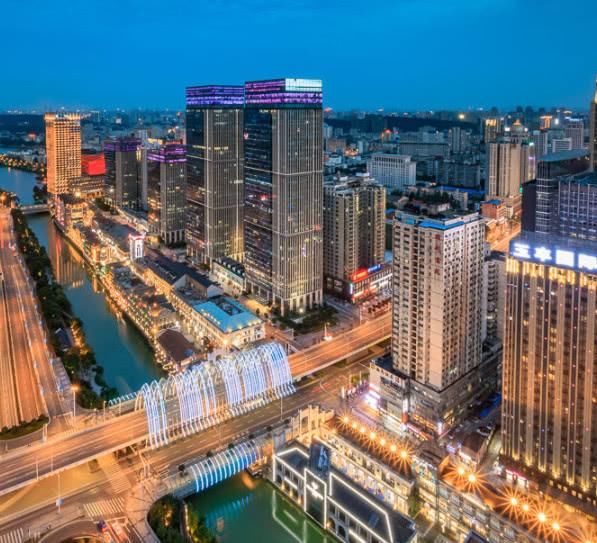  造就：湖北这城市了不起，500亿量身定做，造就世界上最长的步行