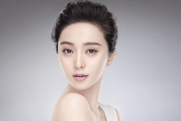 范冰冰现身？凌晨“上线”删除微博生日提醒，5000多条祝福废了！