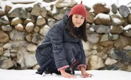 『小院』20多岁的年龄差距,却把一个破烂的农家小院变成了“桃花源”