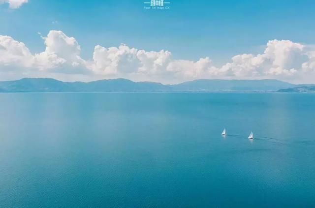 比泸沽湖还要美，这个隐藏在云南秘境的“玻璃湖”终于被人发现了