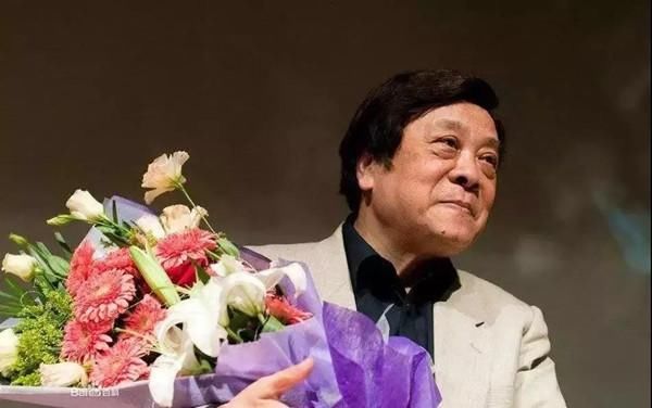 赵忠祥什么时候进入