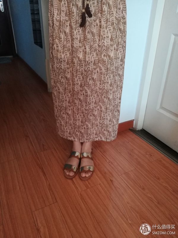 一大波LD的女士凉鞋来袭-菲拉格慕、RED VALENTINO、EP