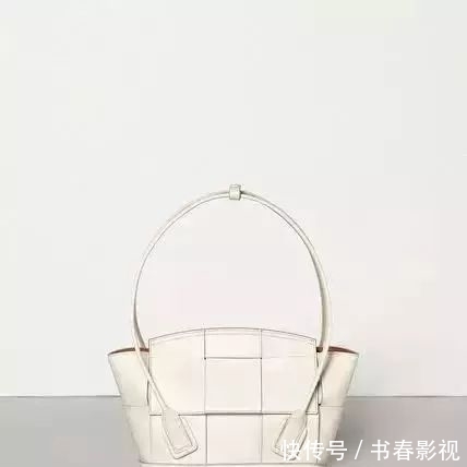  『气质』从去年火到今年的几款包包，到底好看在哪里？
